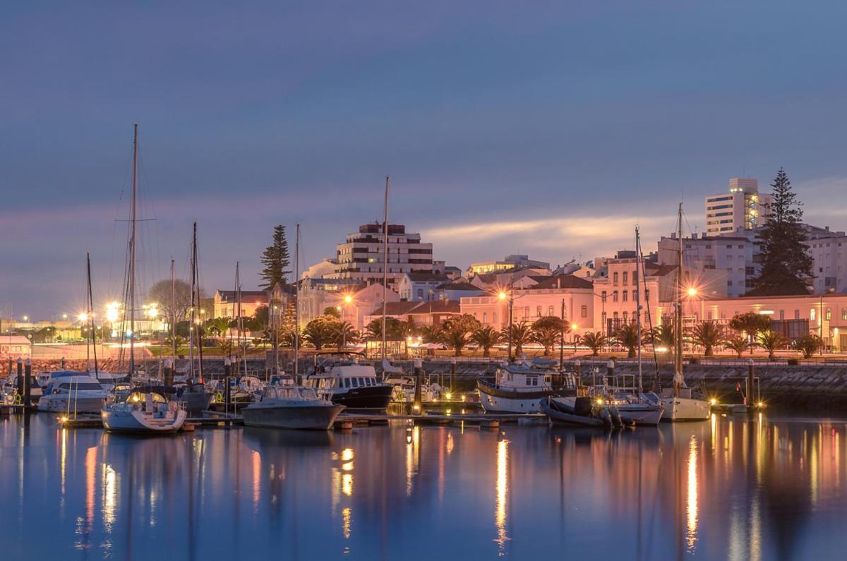 Buarcos Sunset Apartment By Rent4All Figueira da Foz Exterior photo